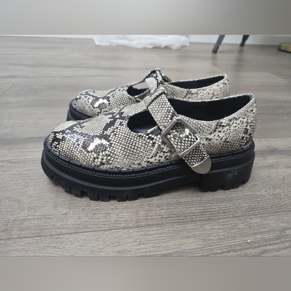 Steve Madden Maryjane Kamlee Lug  Platform Snake Print Chunky Loafers Size 8.5 - Picture 4 of 11